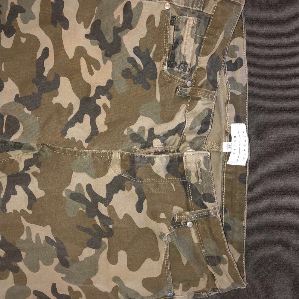 Kendall and Kylie Camo skinnys